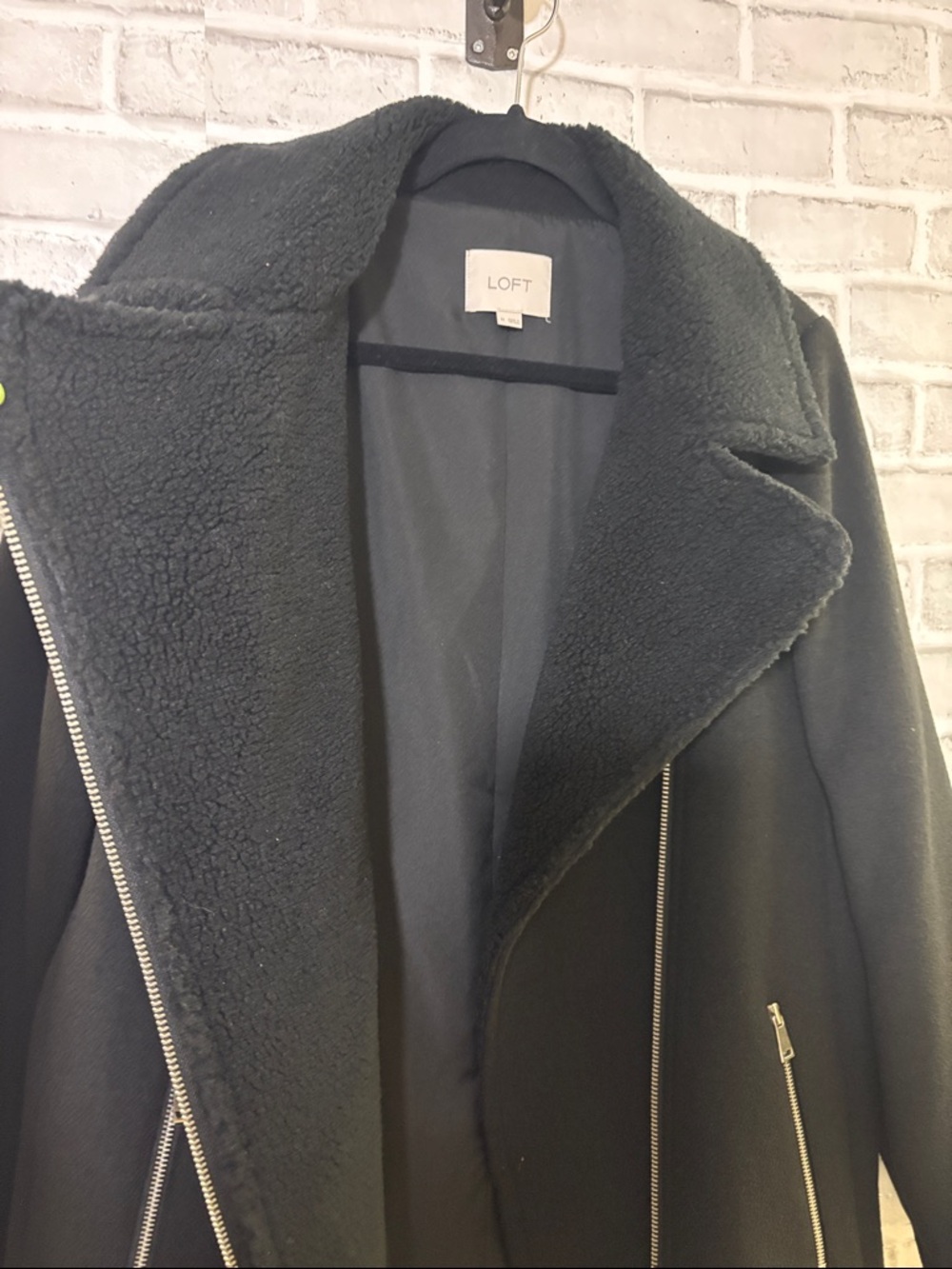 LOFT Women's Black Asymmetric Zip Coat with Sherpa Collar- medium - Picture 4 of 5